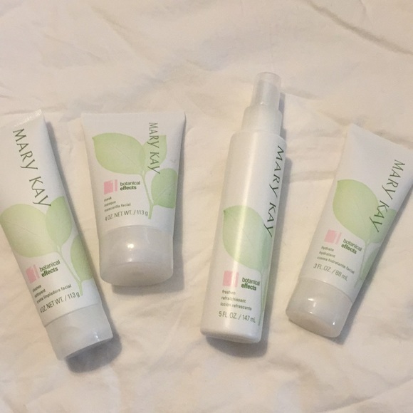 Mary Kay Botanical Effects skincare set - Picture 3 of 3